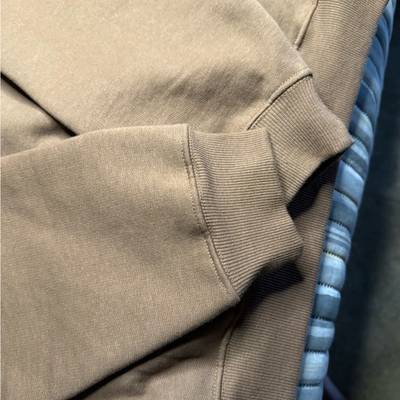 Crewneck Sweatshirt - Picture 6 of 7